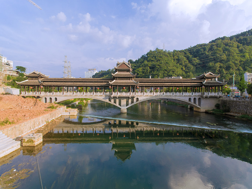 9.鳳凰風(fēng)、雪、雨、霧橋 首圖.jpg